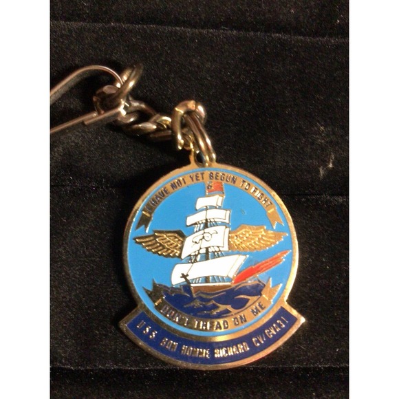 United States Navy Aircraft Carrier USS BON HOMME RICHARD CV/CVA 31 Key Chain - Picture 2 of 4